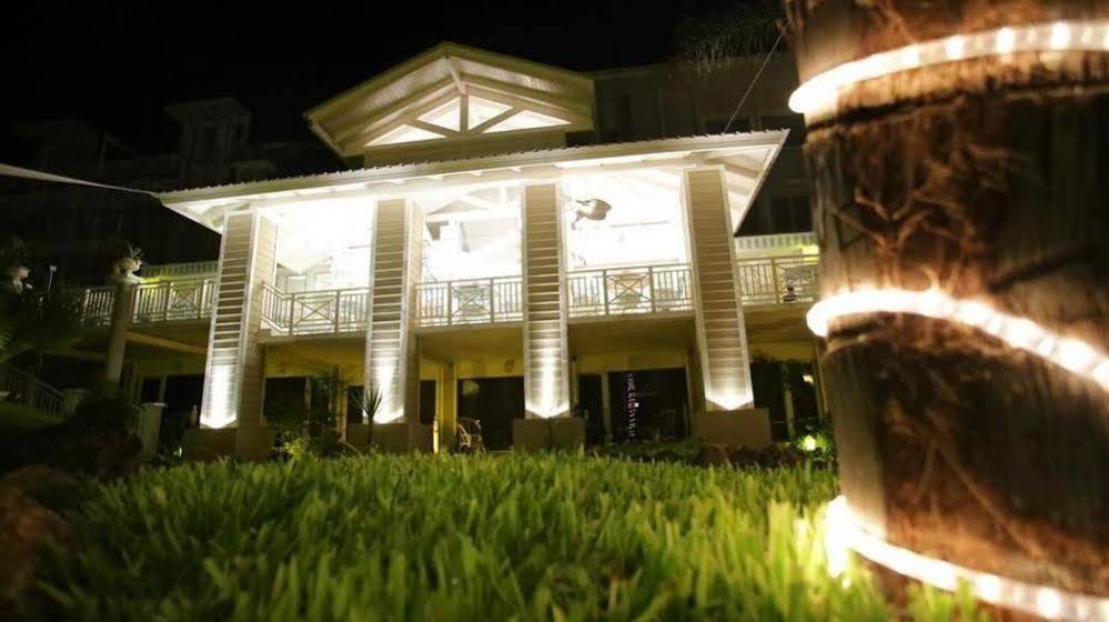 Club House Hotel Villa Carlos Paz Buitenkant foto