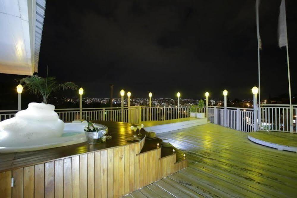 Club House Hotel Villa Carlos Paz Buitenkant foto